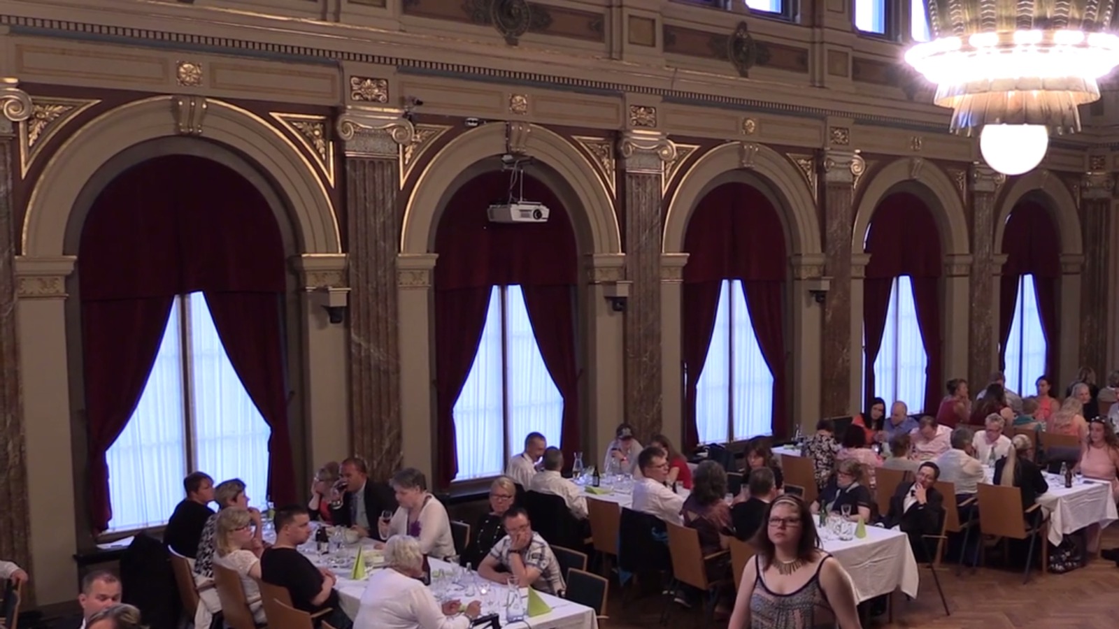 Bal för gruppboende i stadshuset