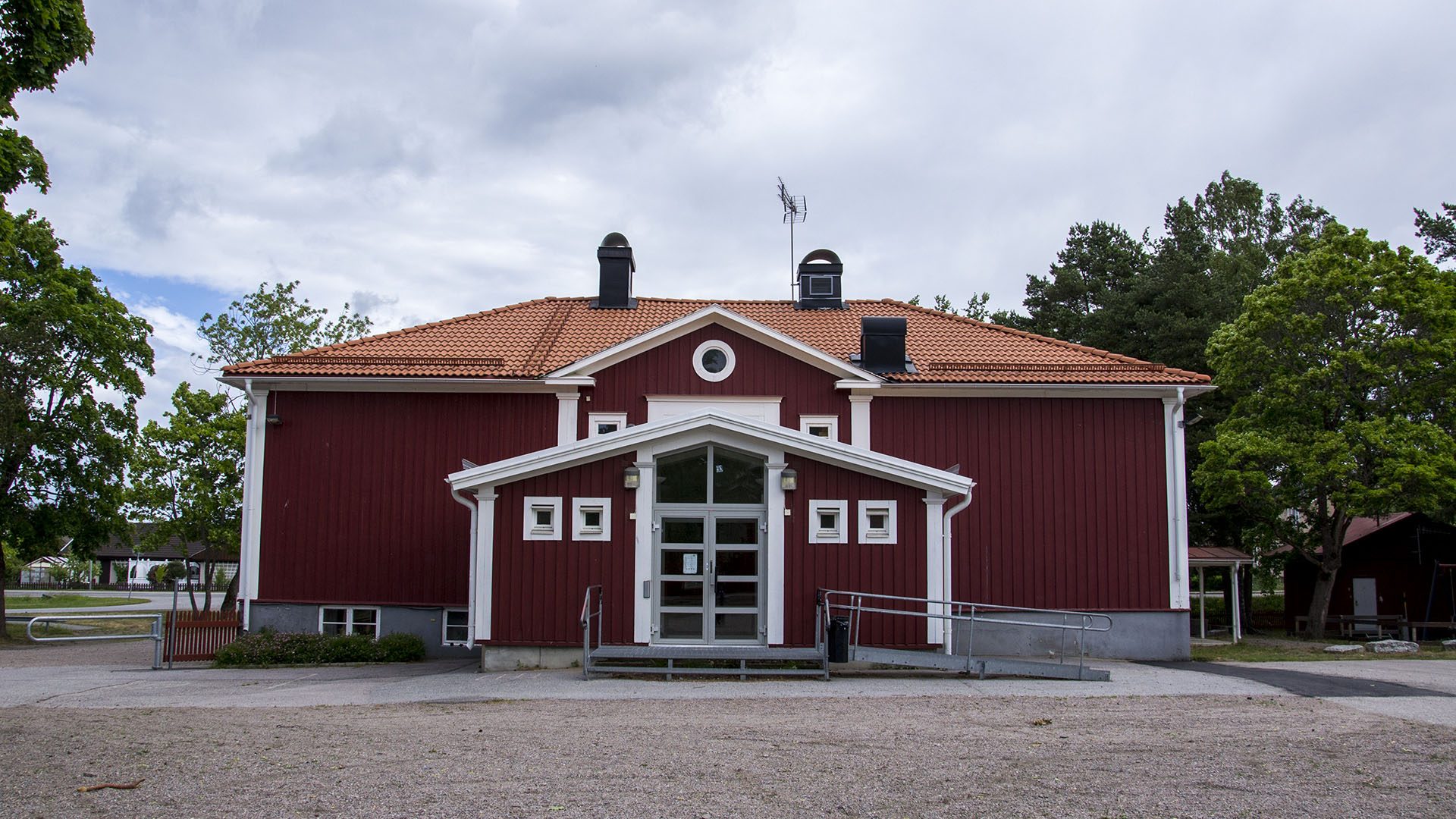 Exteriörbild på Björke skola