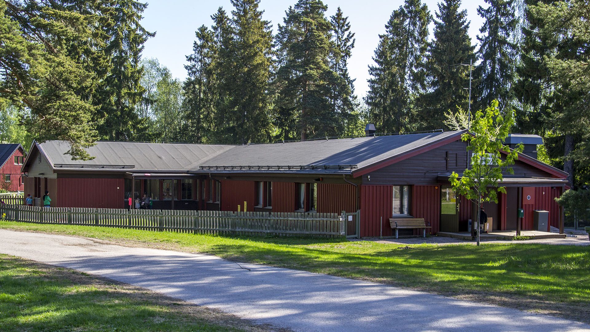 Exteriörbild på Björngården
