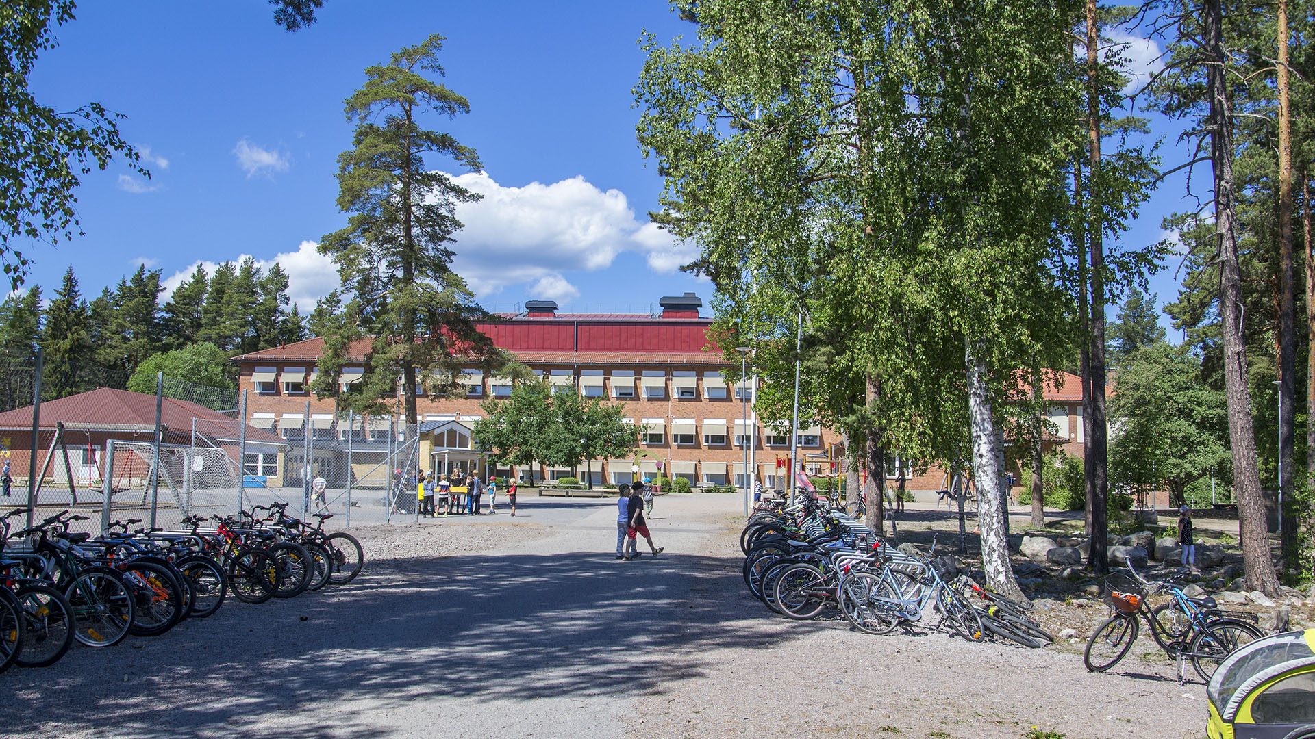 Exteriörbild på Hagaströms skola