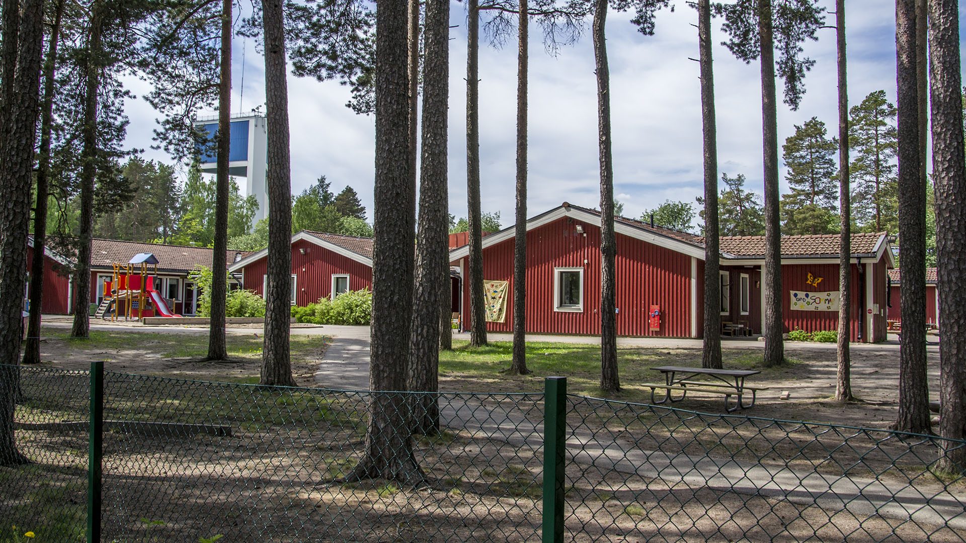 Exteriörbild på Tallåsgården