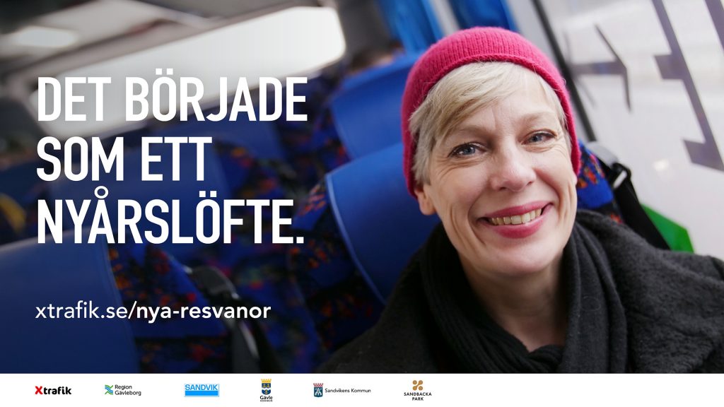 Kvinna åker buss