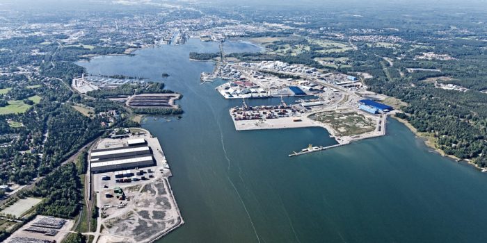 Vy över Gävle hamn