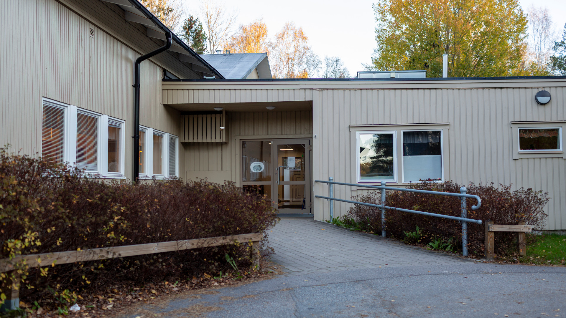 Ingång till Ulvsäter grundsärskola