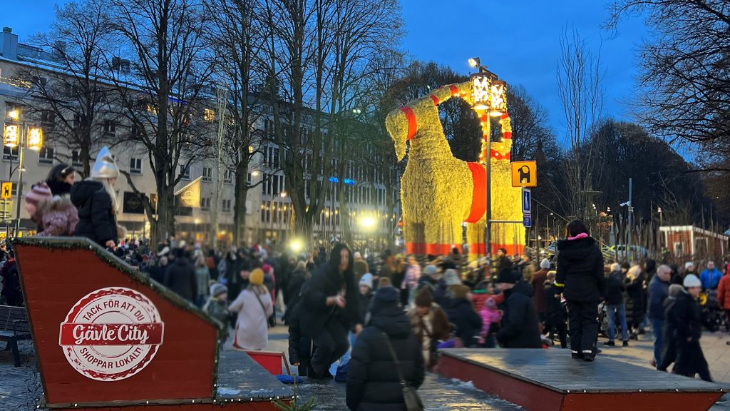 Gävlebocken i rådhusesplanaden 2022