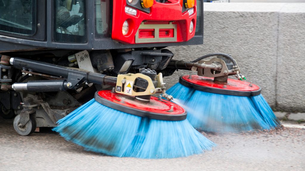 Fordon som sopar en gata