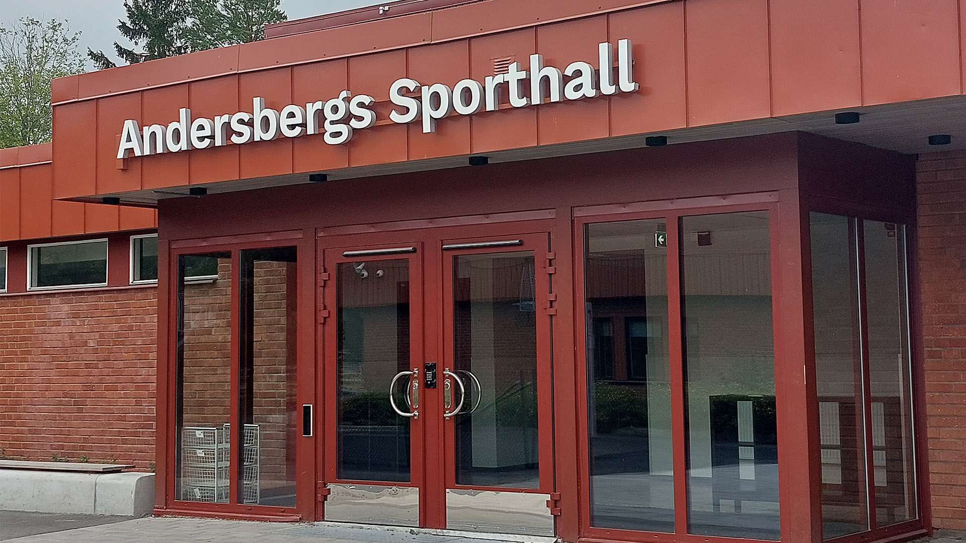 Entré till Andersbergs sporthall