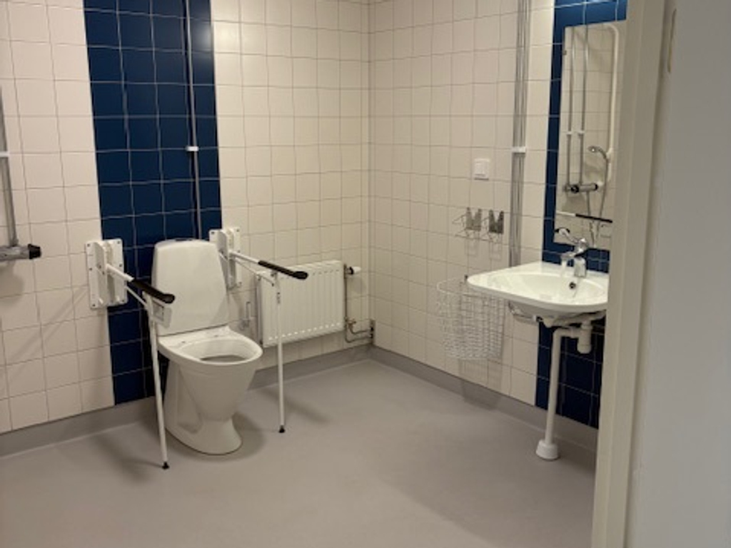 Toalett på rum på Villa Vallonen
