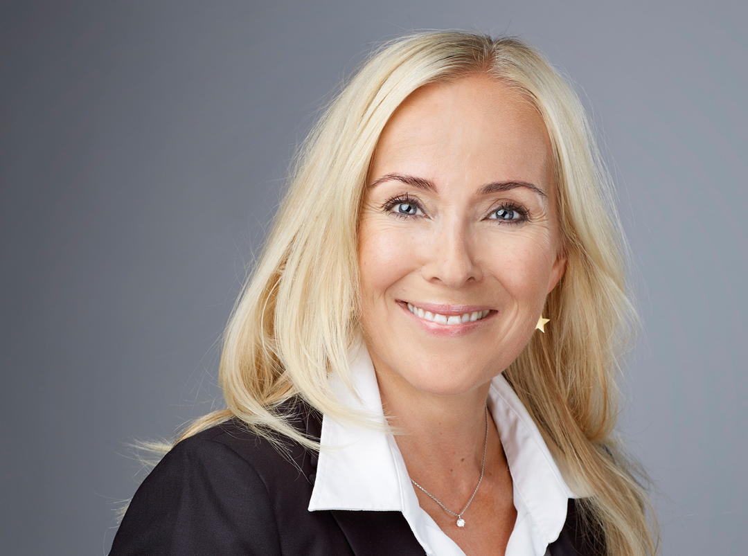 Porträttbild på Helene Hedqvist