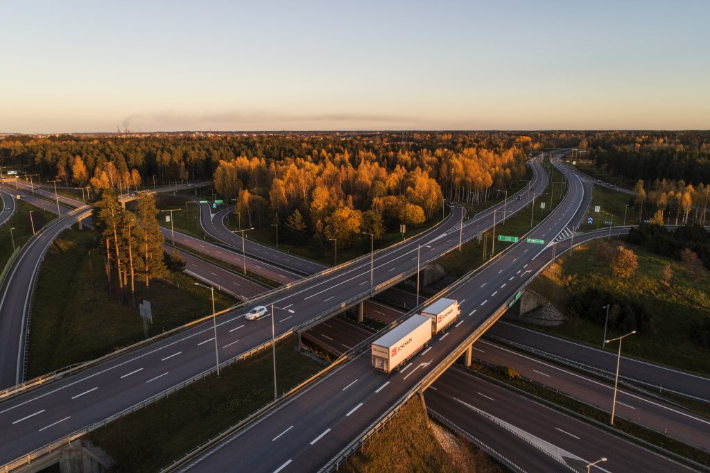 Trafikplatsen där E4 korsar E16.