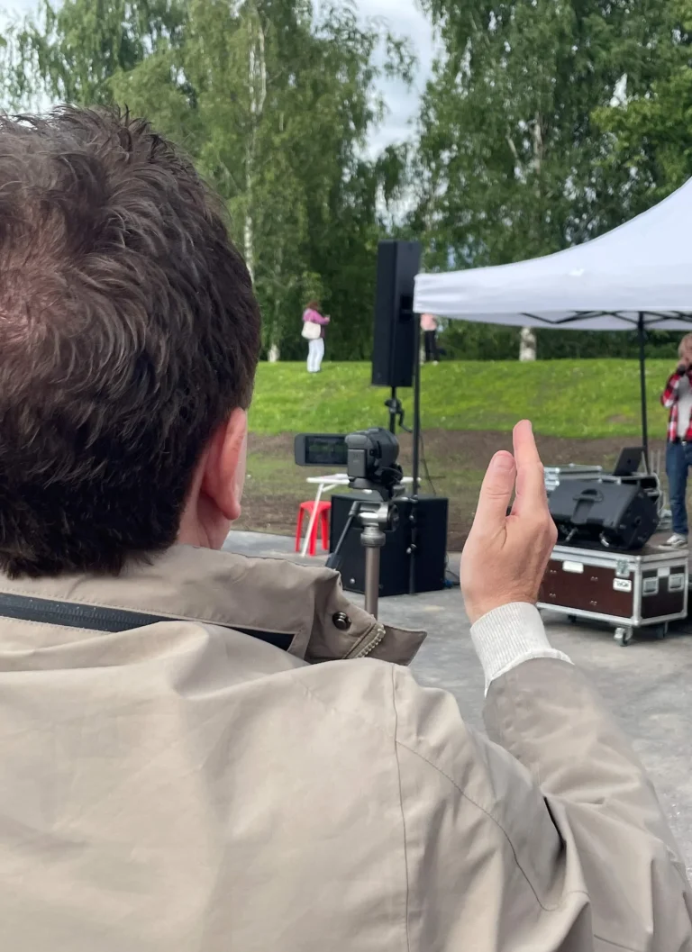 Person som sjunger.